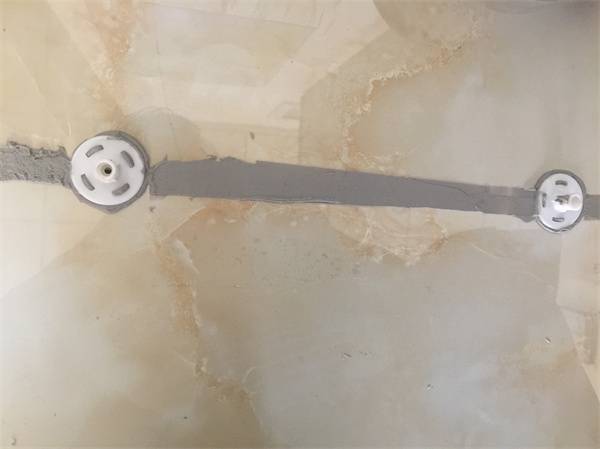 墙砖空鼓是怎么回事(墙砖空鼓是怎么回事儿)